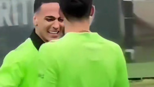 备战皇马！安东尼训练中开启转圈模式