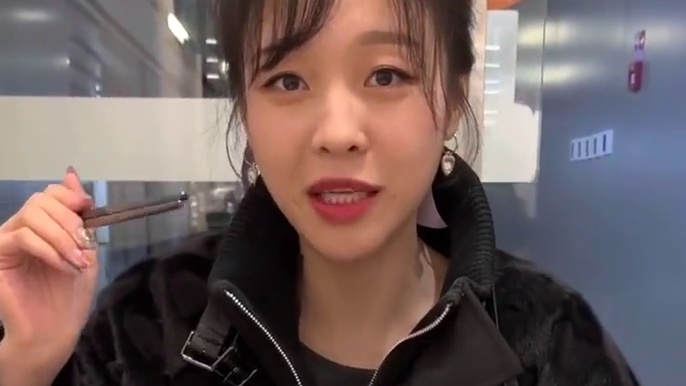 这么冷的天气，快去吃一碗热腾腾的拉面！我2分钟就搞定啦，你还不试试#挑战梨涡少女mini#挑战不可能