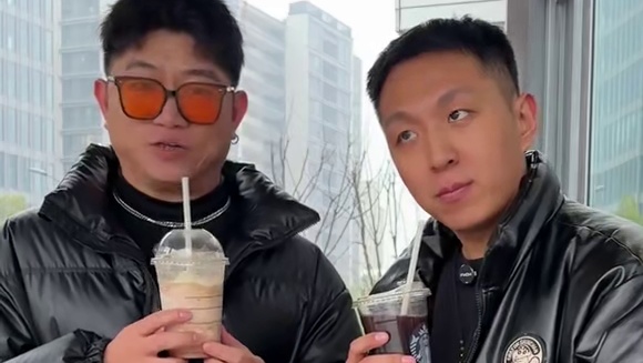 星巴克十次卡回归了！只要200多！28款选1！爱喝星巴克的赶紧囤#星巴克 #星巴克新品 #仙女都在喝