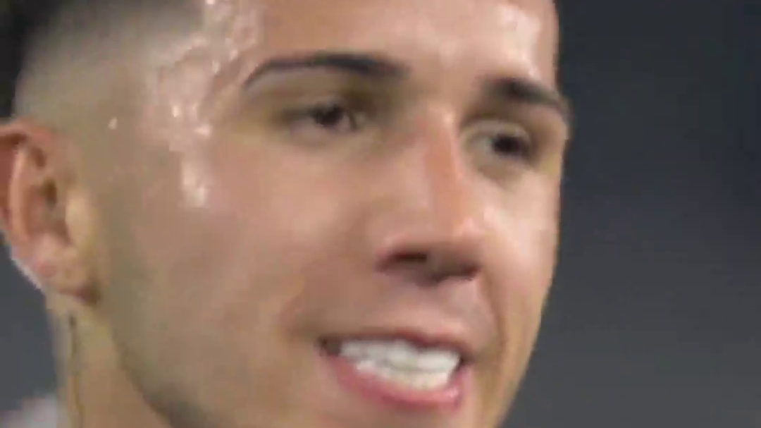 其实恩佐传了好几件威胁球，可惜帕尔默不在状态