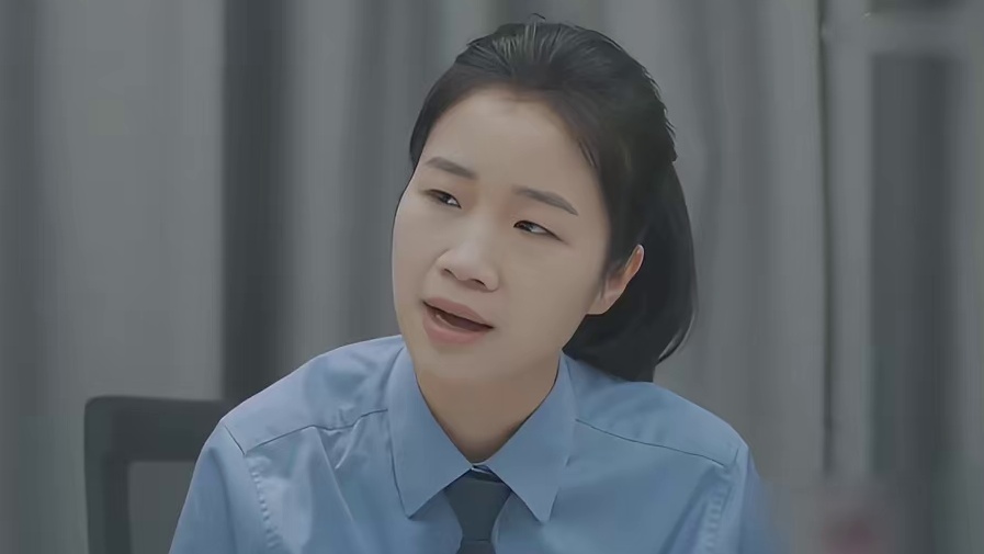 渣男伪造土豪身份骗感情，零零后妹子上当还被家暴！