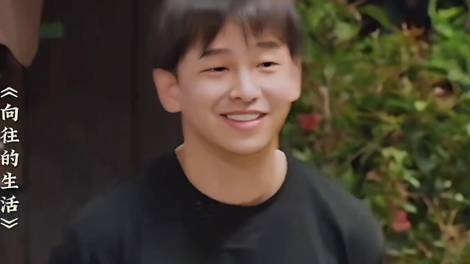 金靖气氛组担当