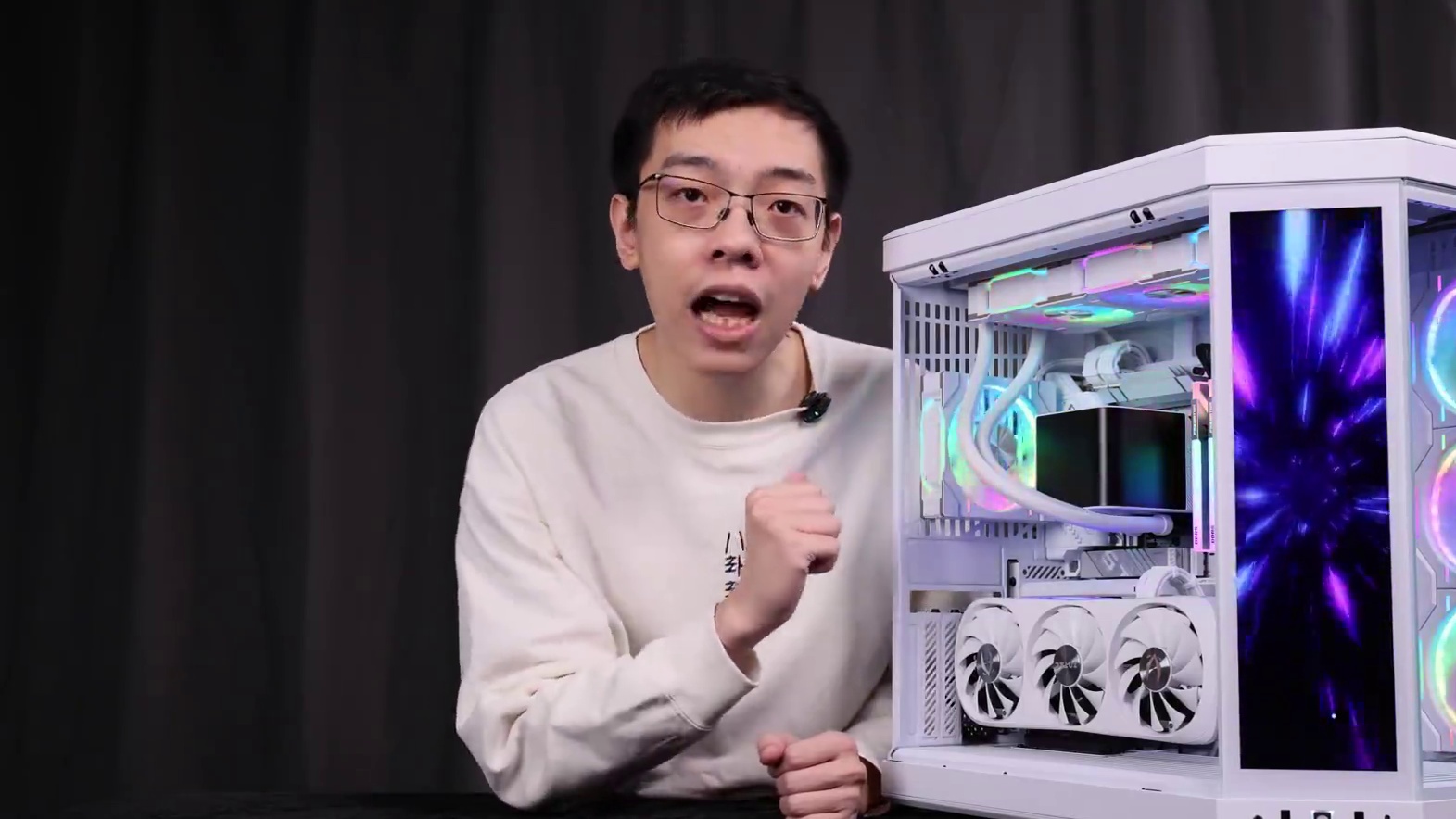 看看Wei的电脑！ #青蛙辅助