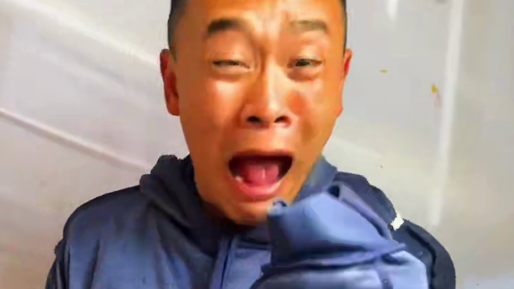 ToRung搞笑 敢偷我的饭
#看一次笑一次 #搞笑#看一遍笑一遍