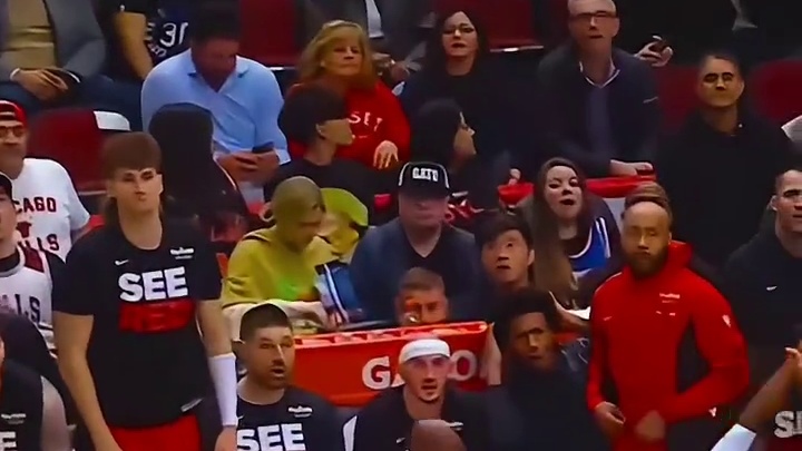 替补席：浪费我们表情