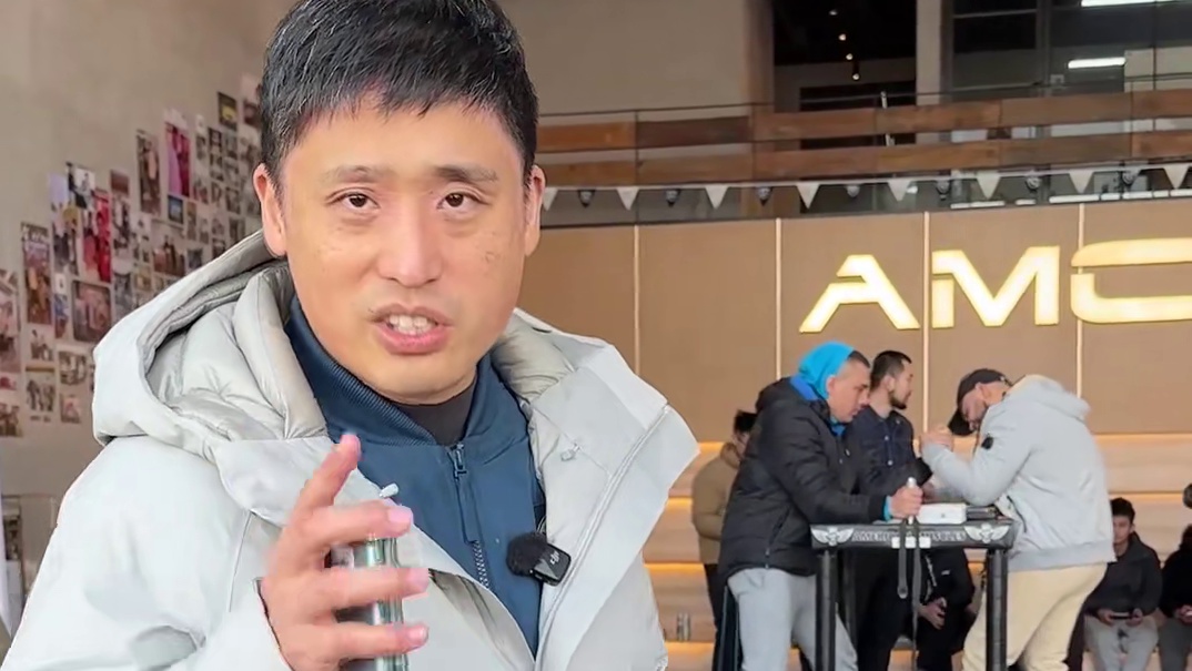 单手10吨！挑战人类极限！