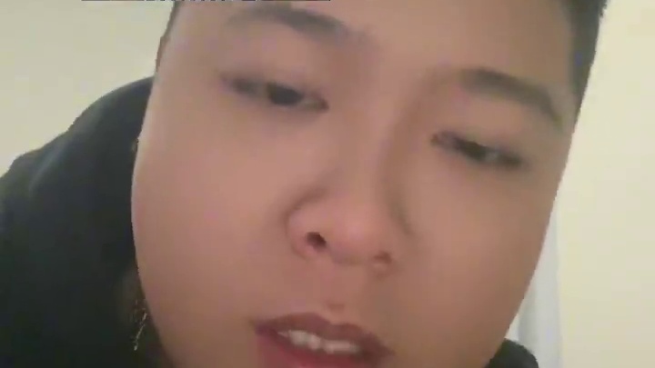 像！太像了！表情都如出一辙，这就是曼巴精神#欧文受伤坚持罚球 #欧文受伤