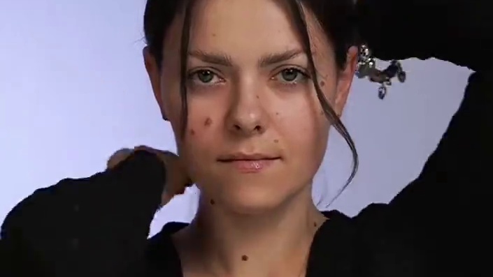 女性个人头像资料照拍出名人风格技巧 #内容启发搜索 #创作者伙伴计划 #黑白系 #拍照姿势 #想好春