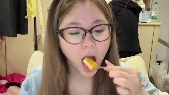 许一个愿望：希望我的毕业论文顺利通过#日常vlog #记录真实生活 #大学生