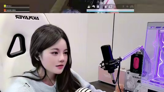 假装萌新学跳窗 看看陪陪会不会破防 #绝地求生 #pubg #吃鸡女孩