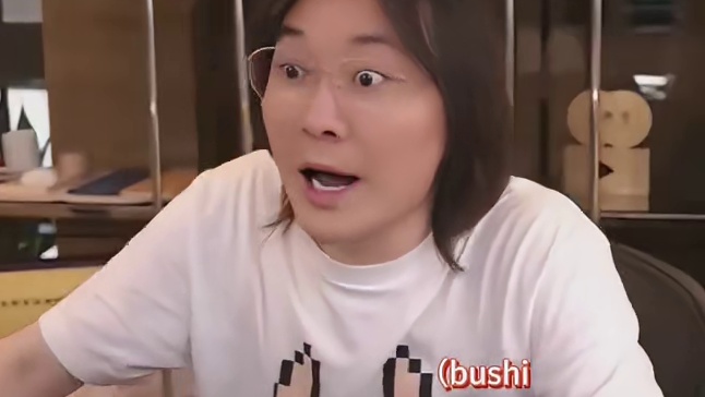 张大仙玩个游戏buff叠满哈哈哈