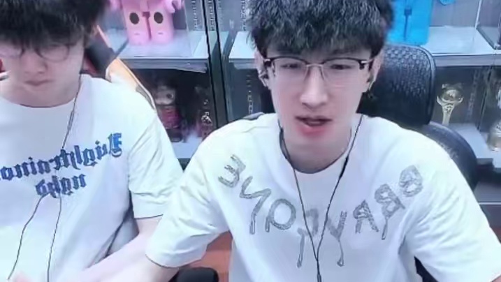 蔡哥包装备竟然是为了？ 