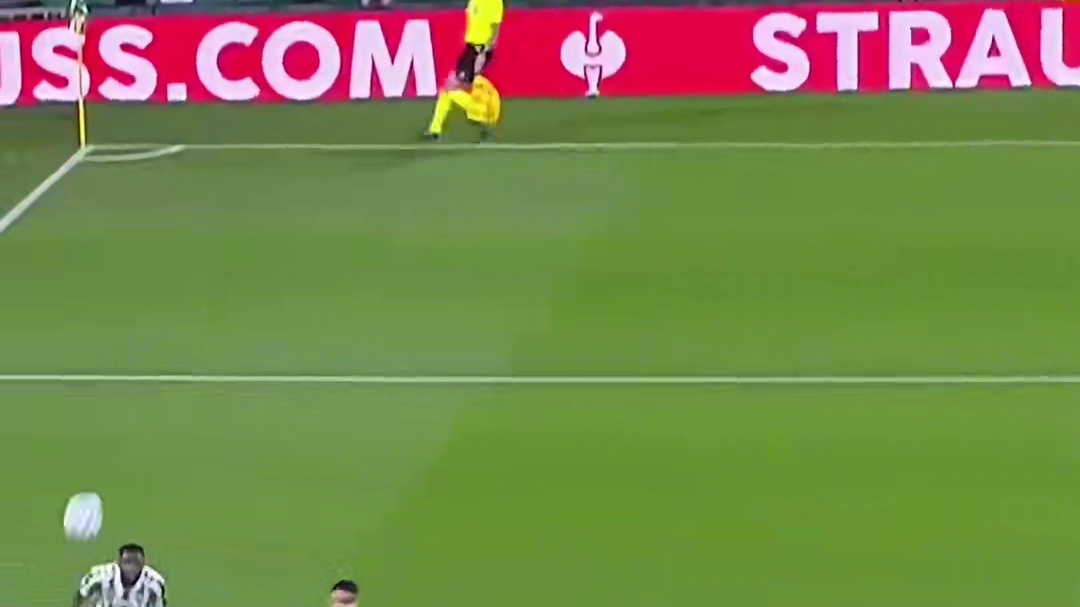 只是转了半个圈，圆神助攻 1。