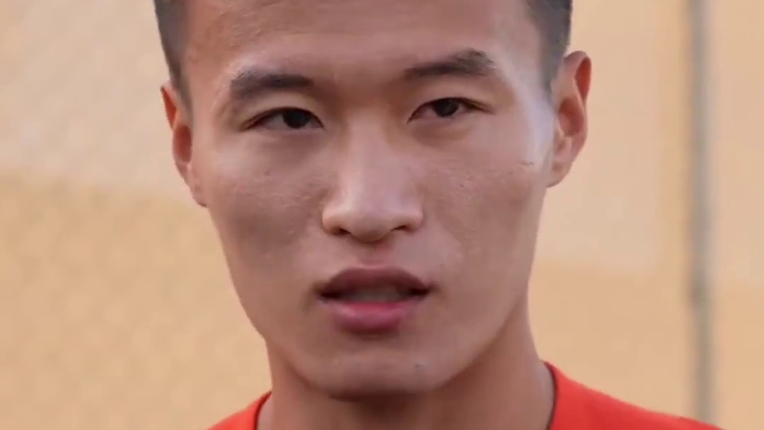 目标三分！林良铭说国足对沙特要争胜，目前国足在迪拜备战18强赛