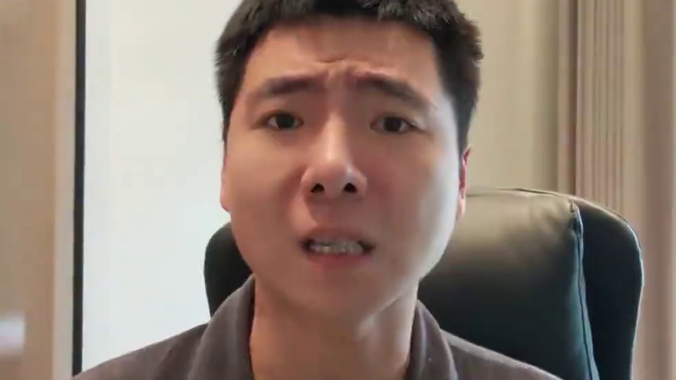 小俊哥:青花瓷持续疯狂中,到底是炒作还是泡沫.你们怎么看? #游戏 #梦幻西游 #回合制 #怀旧游戏