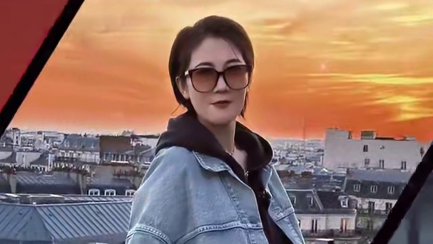 巴黎时装周的酷炫瞬间，超模饮陪你一起闪耀！喝出自信，拍出时尚！#巴黎时装周