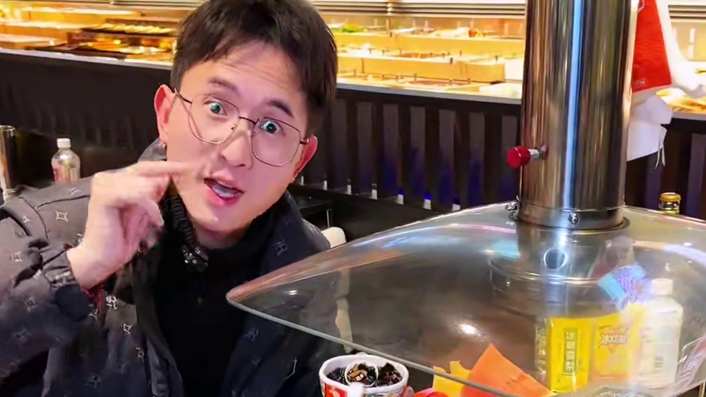 马上又要大降温啦！来润达五楼焰喔搞一顿岂不是美滋滋！ #焰喔生蚝节 #焰喔新品#生蚝自助#宜春自助餐