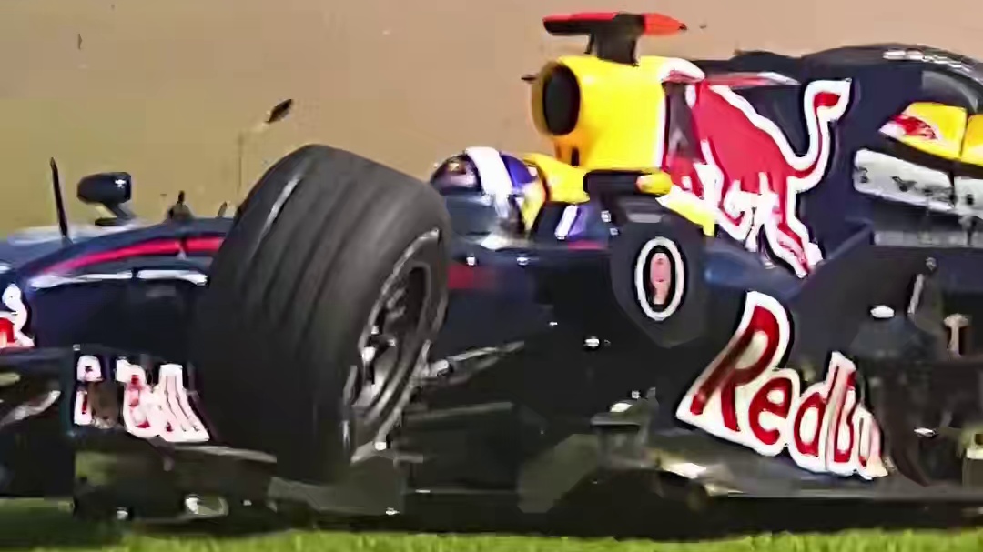 一场疯狂的比赛！最终只有7人完赛 
#f1 #澳大利亚大奖赛