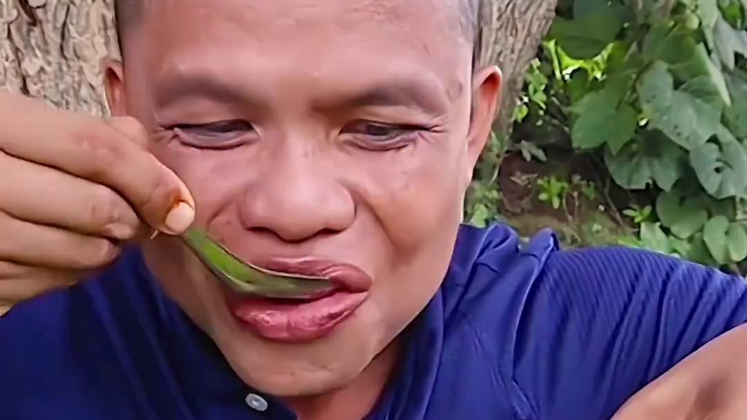 泰式生呛满黄大青蟹️ #户外美食 #泰国美食 #美食 #内容启发搜索