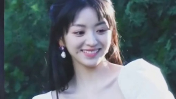 你就告诉我谁能拒绝的了甜妹啊