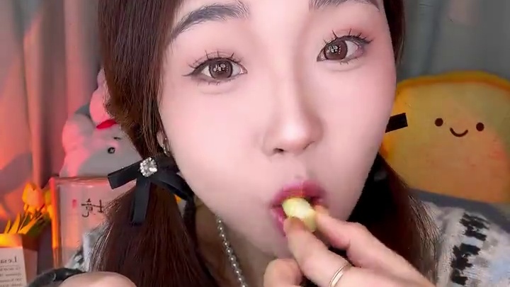 没有脱氢乙酸钠哦！一包只有6卡！晚上嘴馋吃这个没负担！全都是嫩笋太合适了！#尖尖笋 #开袋即食 #馋