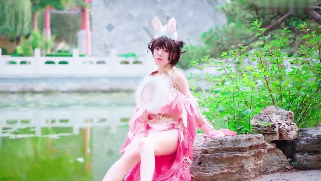 柳腰玉足 少女怀春❤公子何故撩拨我心弦？