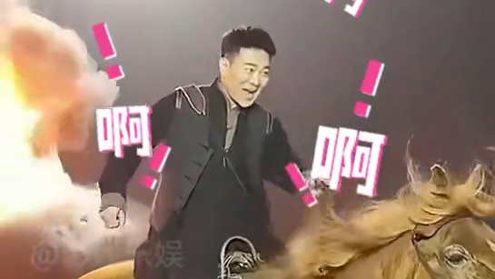 明明成毅窦骁都会骑马，为何非要用假马？真相曝光才知良苦用心#成毅 #窦骁 #吴樾 #拍摄花絮 #娱乐