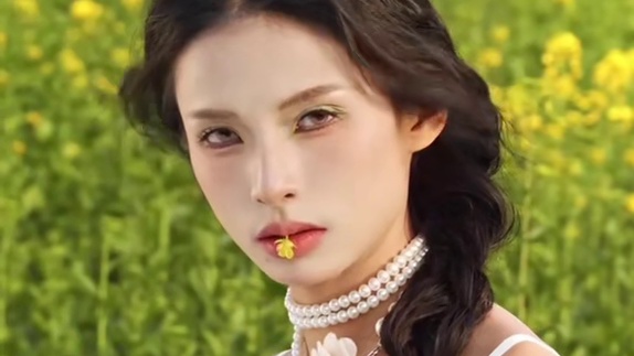 春日风景大片攻略已经码住了#发现宝藏小城 #去放风小城 #拍出春日风景大片 #拍照姿势 #拍照攻略大