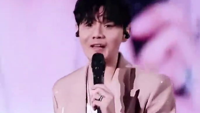 “假如我年少有为 可是没有假如” #李荣浩#年少有为#现场版live#年少有为李荣浩#李荣浩黑马世界