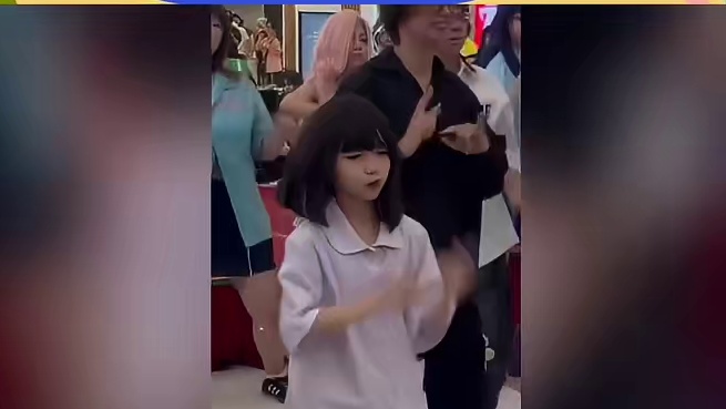 “这不得把我弟训成狗”