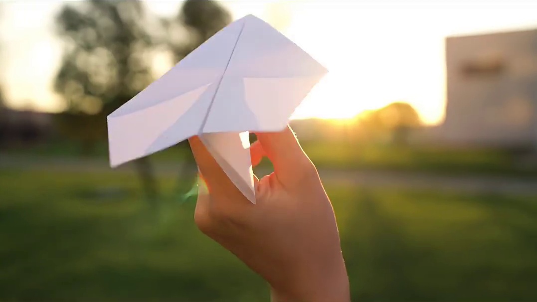 带着创业梦想穿越风雨迎接彩虹