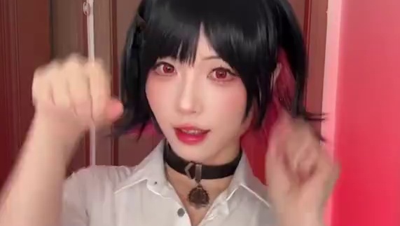 吃一口鲨鱼妹的猫猫拳！ #绝区零 #鲨鱼妹 #cos