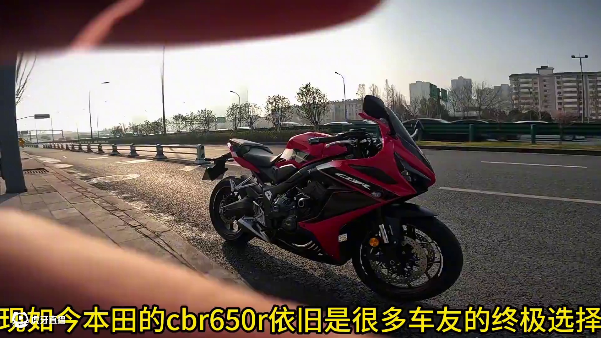 全网最细的本田cbr650r用车选车指南送给你们……如何去仔细分辨出是哪一款的车型还有各个车型之间的