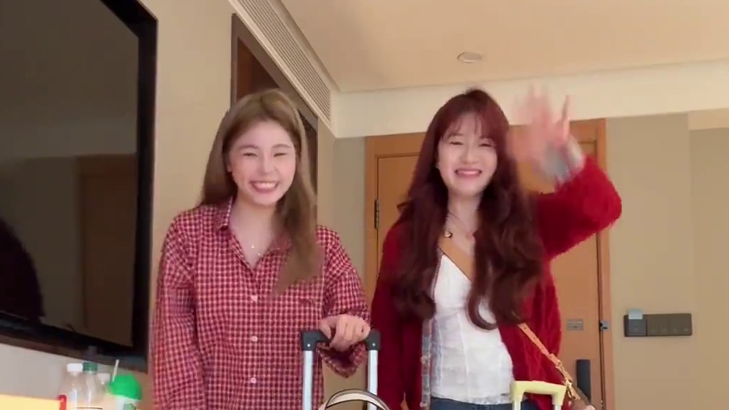 当一个爱吃博主和一个美食博主一起落地长沙，长沙的所有食物们都要抖三抖。#我的日常vlog #vlog