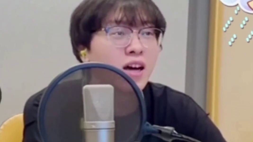 当广播剧遇到英语，他们的苦我们明白！
#广播剧 #谷江山 #cv羊仔 #cv赵毅