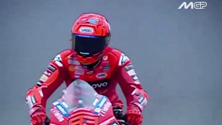 “马王再次将自己记录向前推进0.4秒多”#摩托车比赛 #motogp #马奎斯 #世界冠军 #比赛