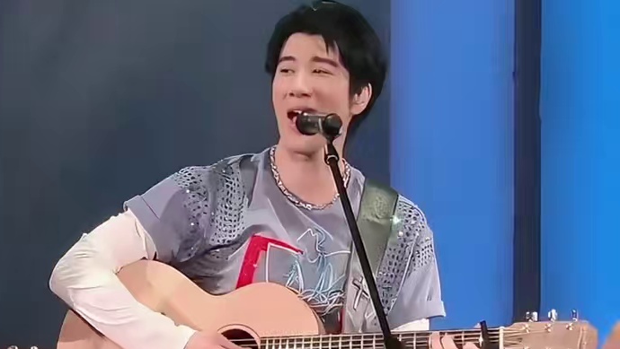 听哭！王力宏南京演唱会现场版《依然爱你》回忆杀拉满… #王力宏#依然爱你#现场版live#王力宏南昌