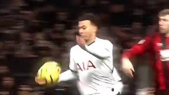 眼前还是会浮现那个少年