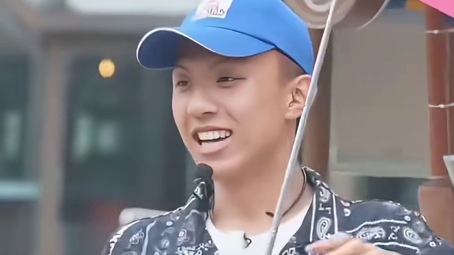 在玩抽象这一块，付航简直没有对手