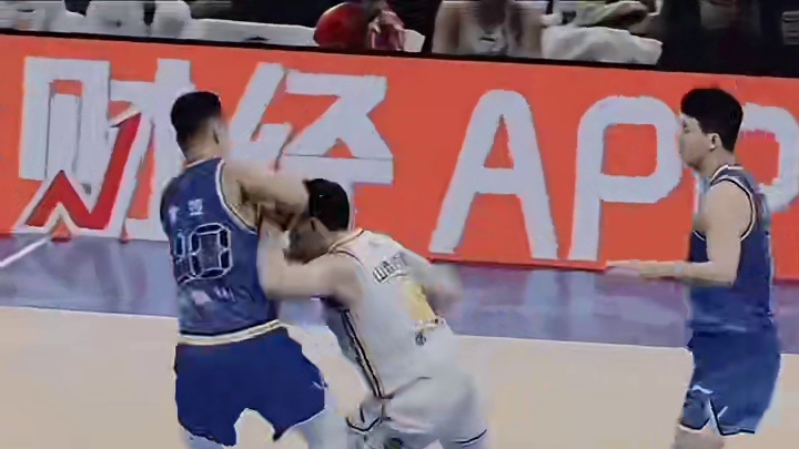 张宁落选最佳第六人，各项数据超吴前称遗憾！