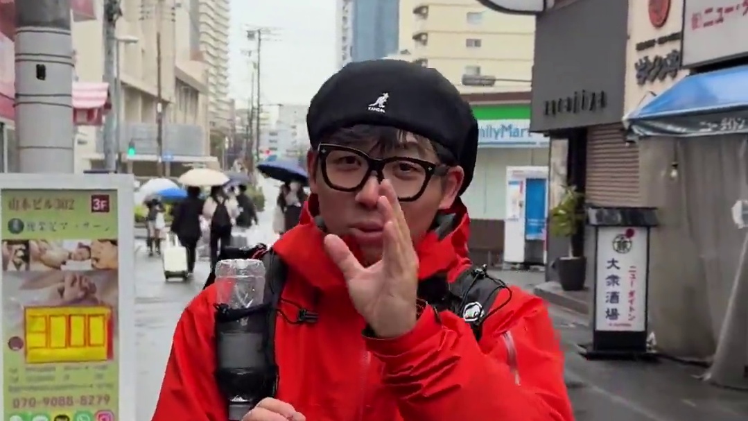 《脏其林系列》大阪街头开了74年的猪蹄店！ 配上三杯热乎的烧灼，太绝了！#瓦萨北北 #大阪美食