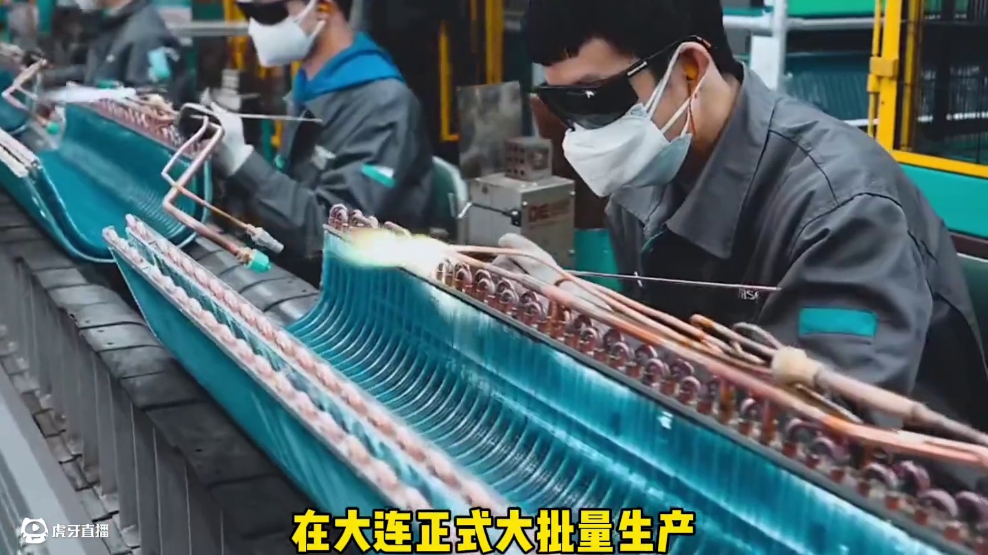 这下燃油车的春天要来了…#人造汽油 #黑科技 #汽车