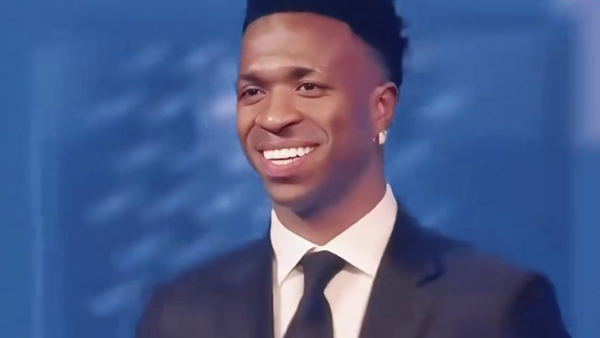 曝皇马更衣室已经开始厌倦维尼修斯