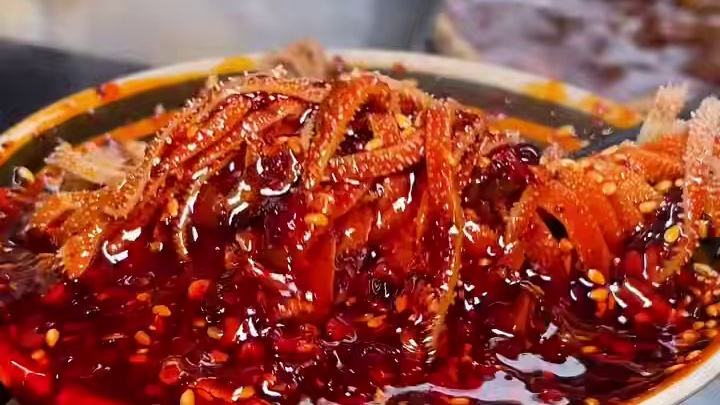 所以翘脚牛肉到底是锅装还是碗装？ #乐山翘脚牛肉 #乐山苏稽古镇 #乐山苏稽 #乐山美食#美食vlo