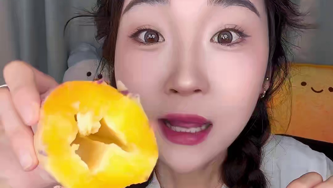 一口爆汁的人参果！清甜！简直就是行走的榨汁机！晚上渴了来上一颗真的很爽！低糖水果，买给爷爷奶奶都很合