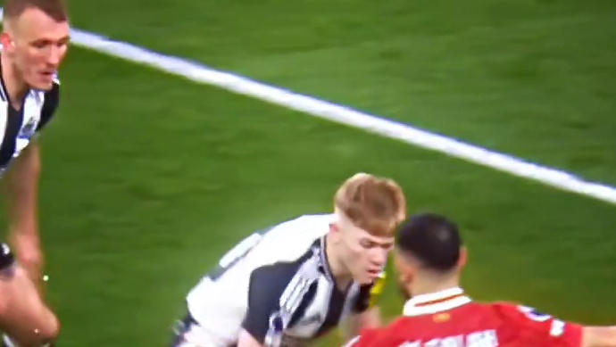 法老的脚步，对手的同步#足球