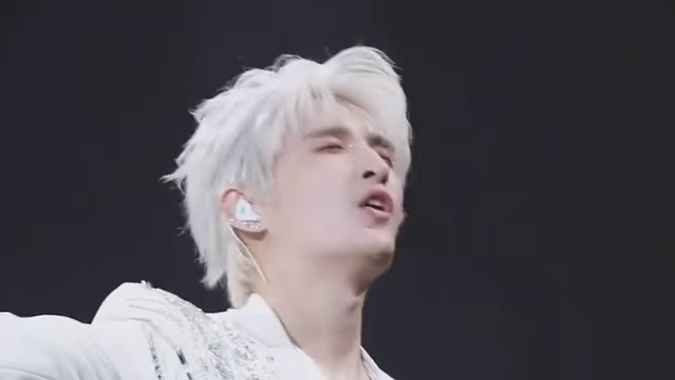 张远因为脸上的粉太厚惨遭老中医调侃！