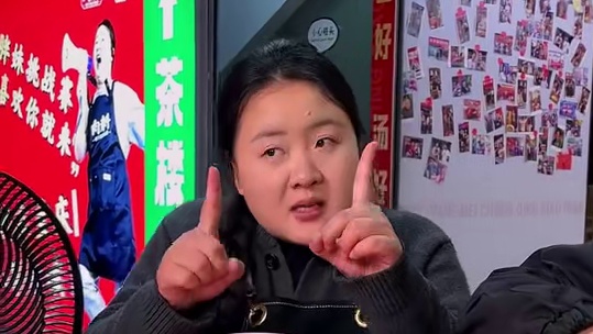 去年来挑战过的帅哥，今年为朋友来挑战1斤1两！#妈呀太香了 #嘎嘎好吃 #小面调料 #重庆小面 #就