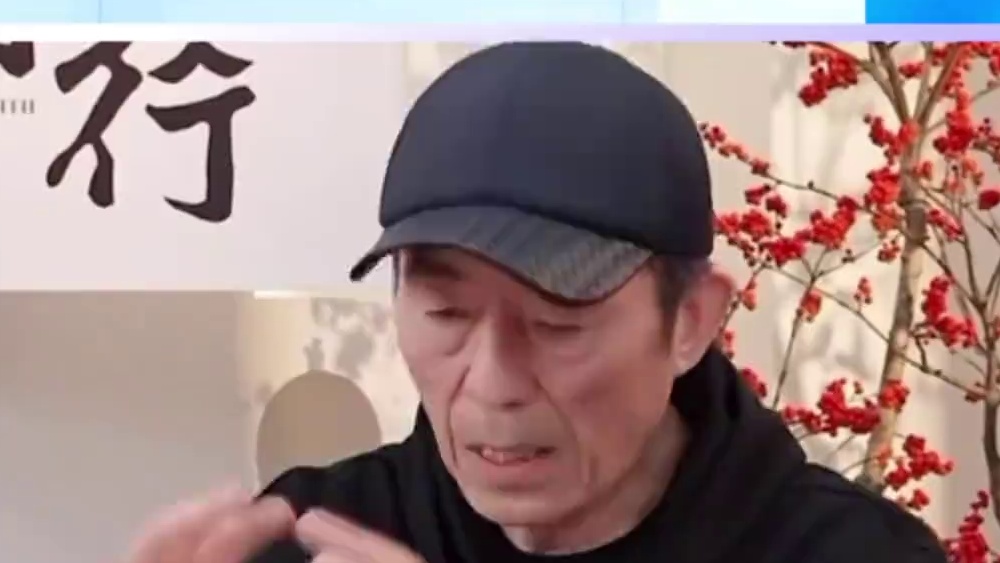 #张艺谋  谈创新，“想创新就不能太爱惜自己的羽毛。”#东方新娱乐
