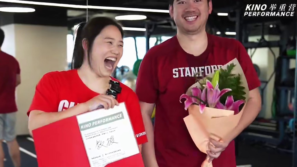 恭喜教授「举重2.0」毕业！循序渐进通过10节课的努力最终技术过关！获得了特色课第一期的第一张证书！